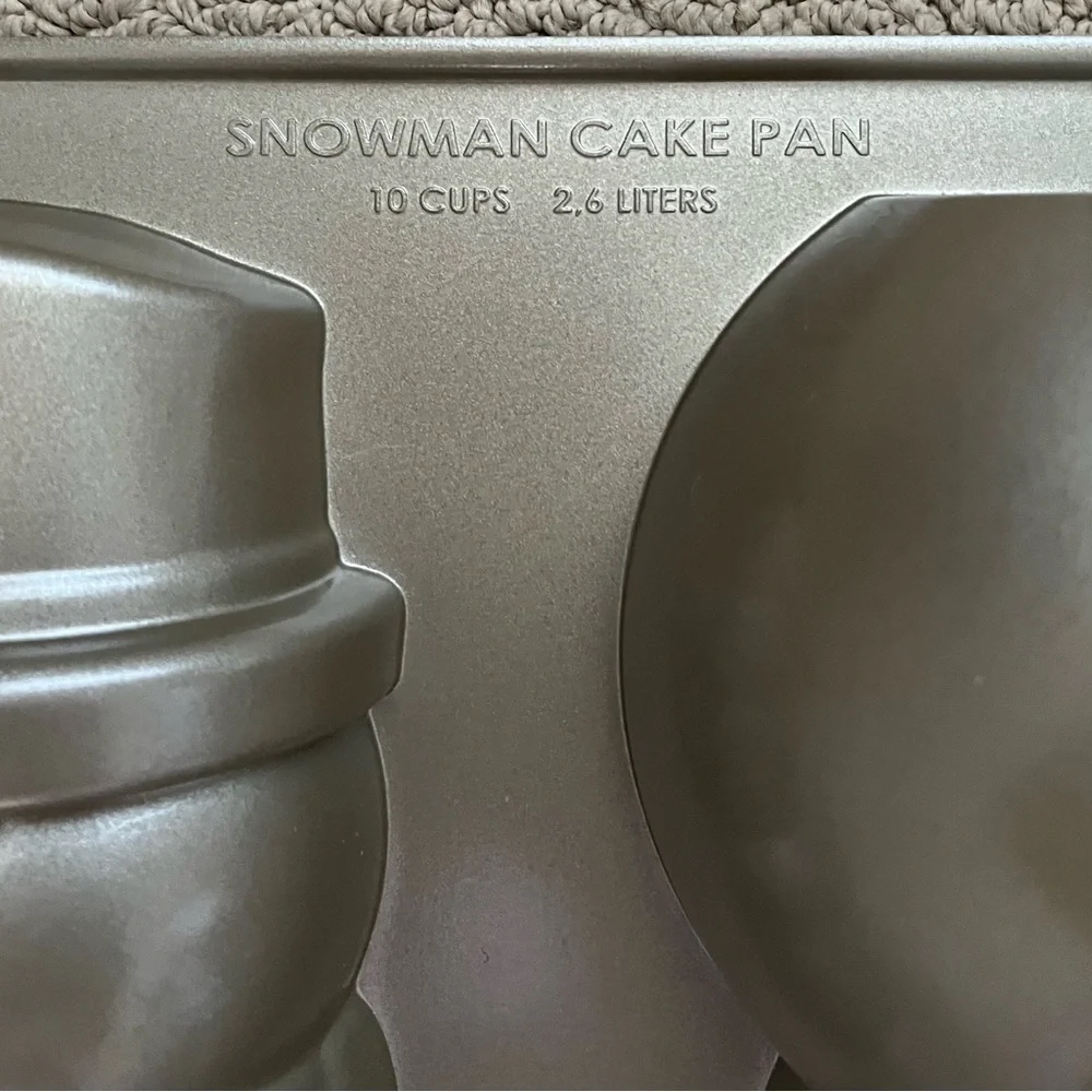 NWT Williams-Sonoma 3-D Snowman Cake Pan by Nordic Ware Holiday Baking Mold USA